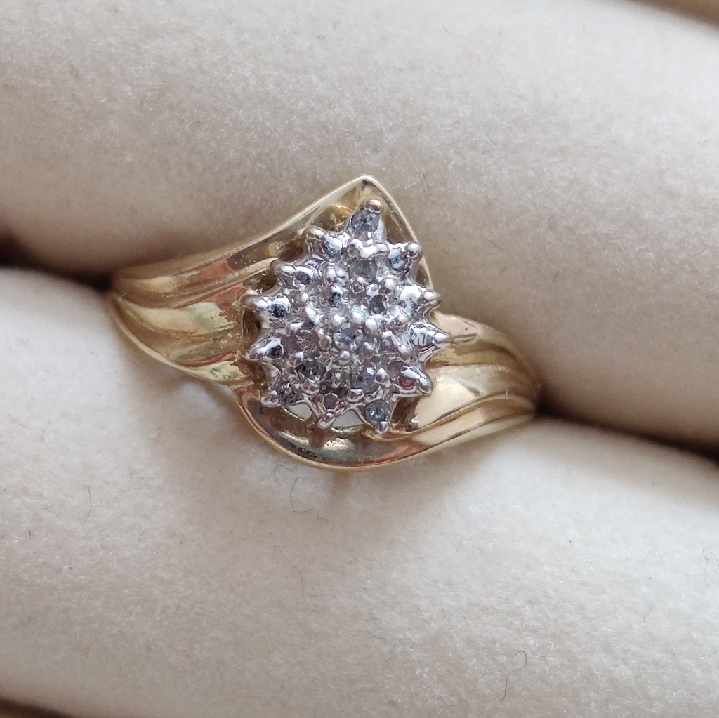 Vintage 10k Yellow Gold Diamond Teardrop Ring